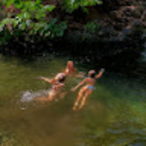 Meet your Posher, Ona